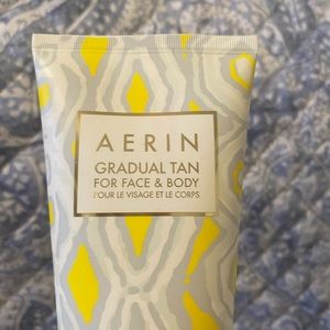 Face and Body gradual tan cream by Aerin